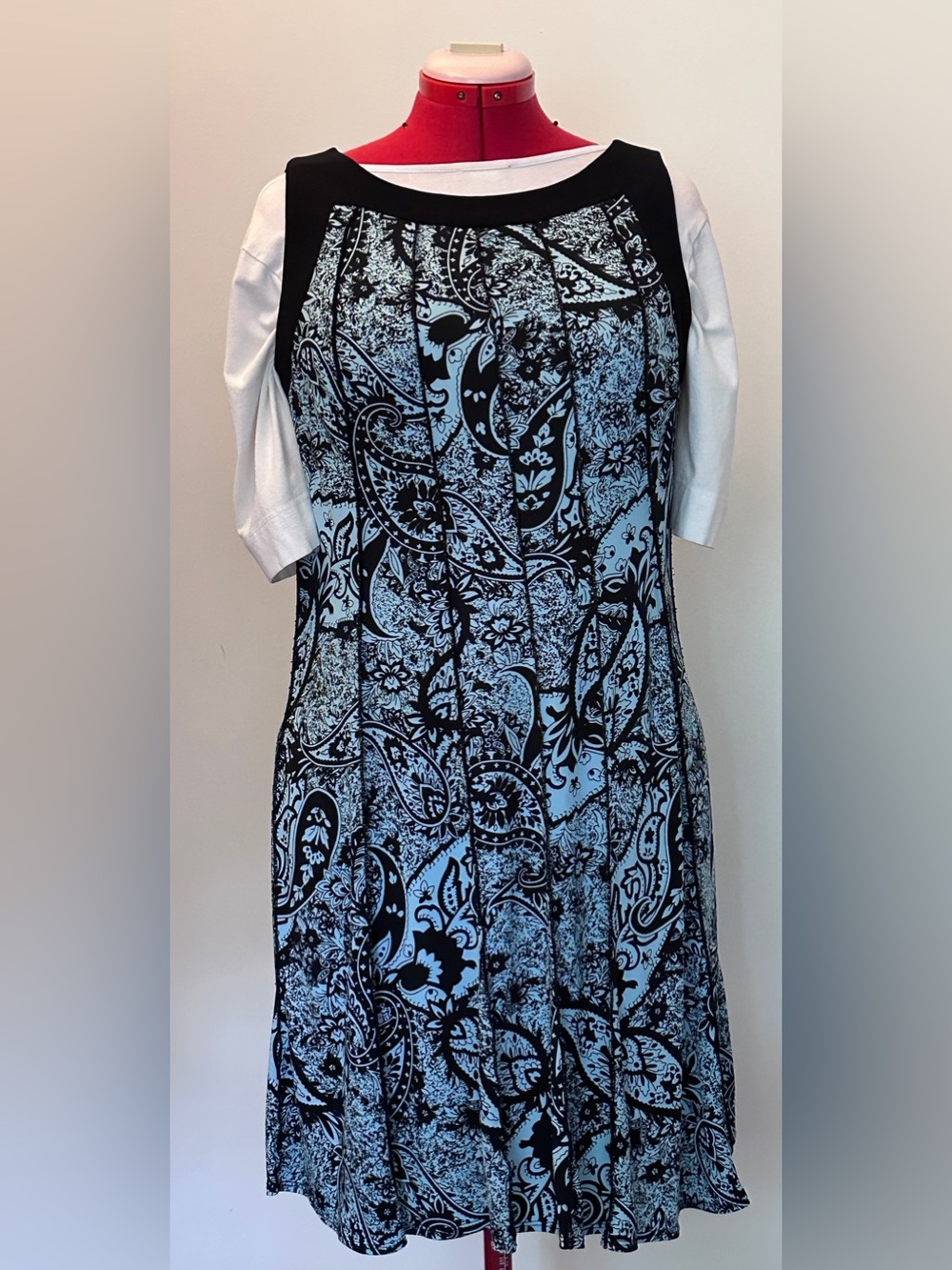 Perceptions New York Paisley Tunic Top Size 14 | Black Aqua Sleeveless